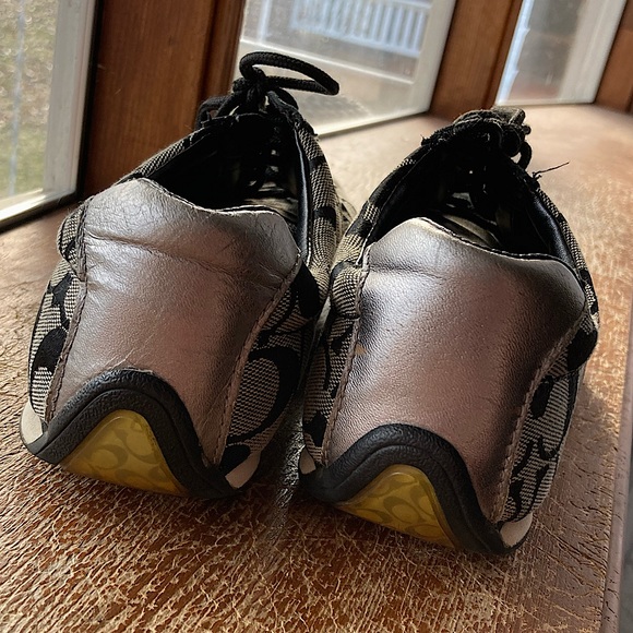 Coach Jayme Signature Sneakers - Picture 4 of 9